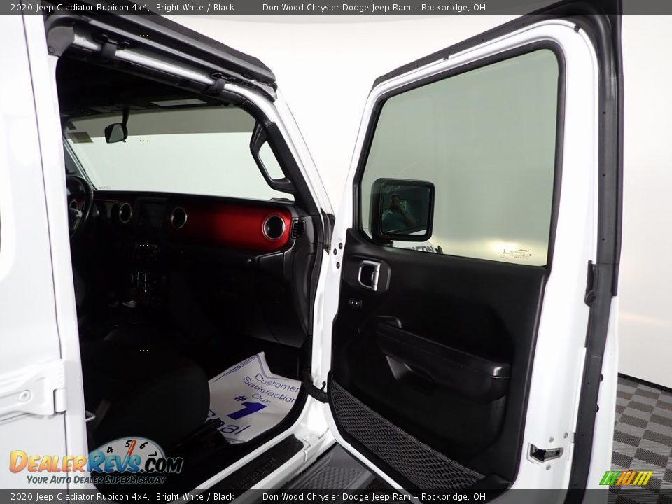 2020 Jeep Gladiator Rubicon 4x4 Bright White / Black Photo #23