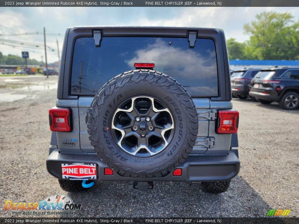 2023 Jeep Wrangler Unlimited Rubicon 4XE Hybrid Sting-Gray / Black Photo #6