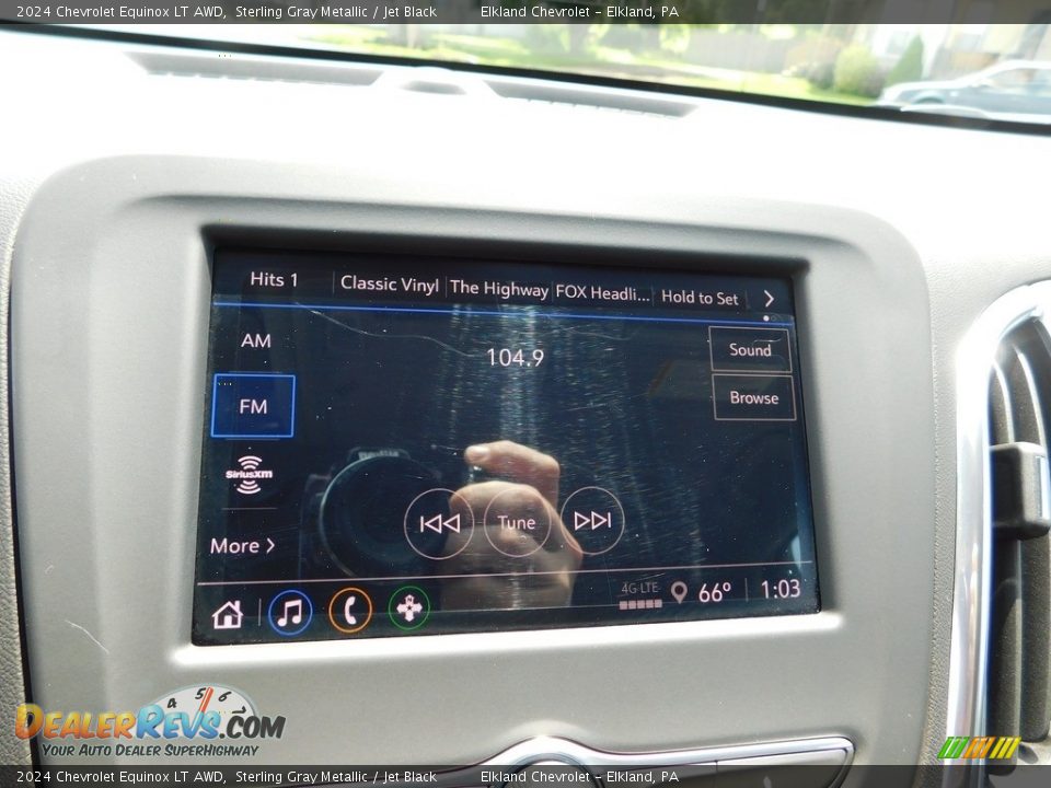 Controls of 2024 Chevrolet Equinox LT AWD Photo #32