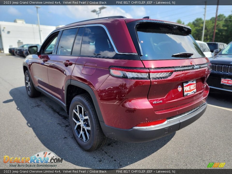2023 Jeep Grand Cherokee Limited 4x4 Velvet Red Pearl / Global Black Photo #4