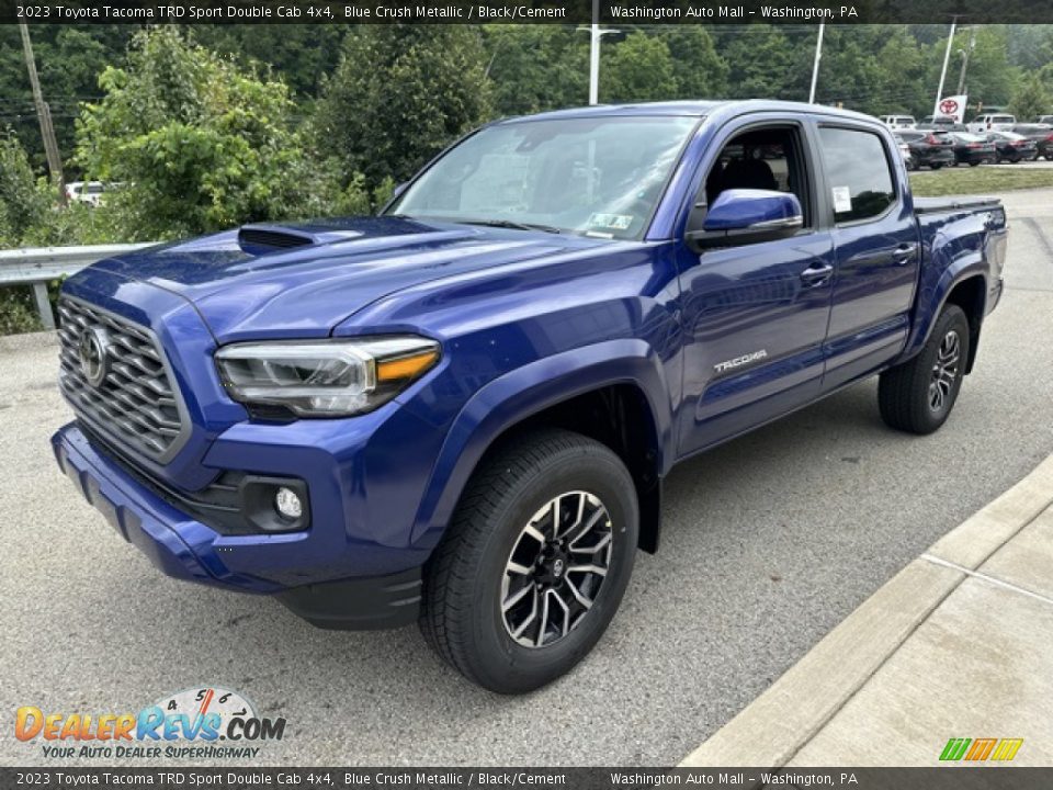 Front 3/4 View of 2023 Toyota Tacoma TRD Sport Double Cab 4x4 Photo #7