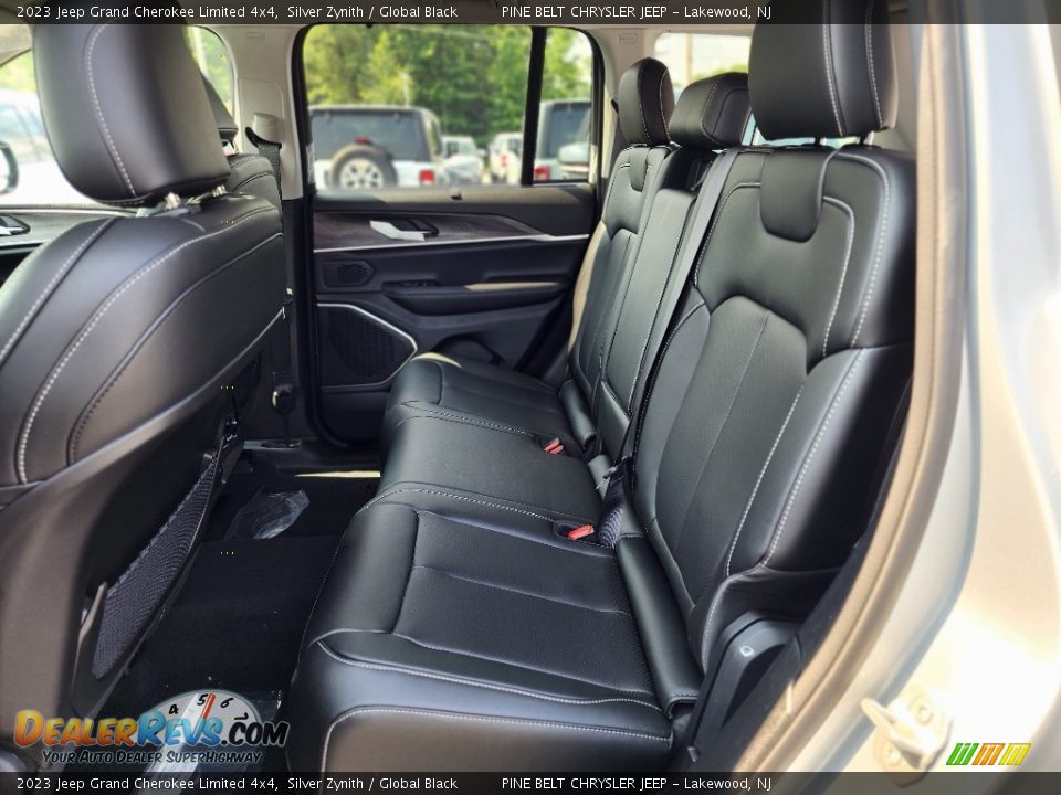 2023 Jeep Grand Cherokee Limited 4x4 Silver Zynith / Global Black Photo #9