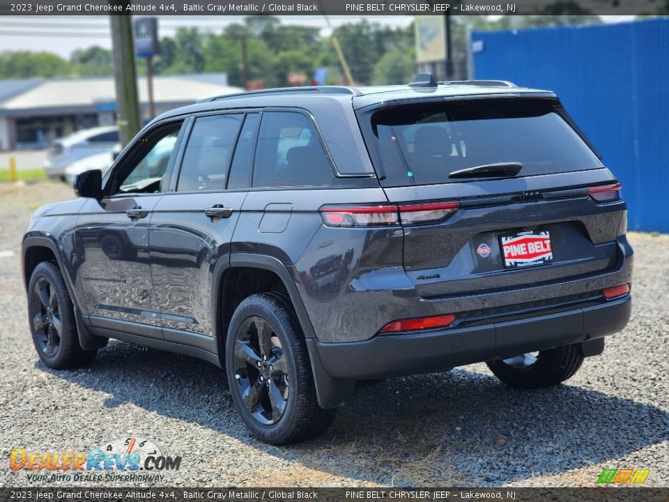 2023 Jeep Grand Cherokee Altitude 4x4 Baltic Gray Metallic / Global Black Photo #4