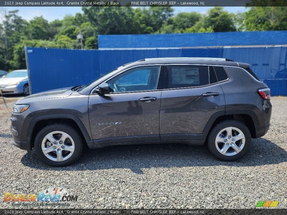 2023 Jeep Compass Latitude 4x4 Granite Crystal Metallic / Black Photo #3