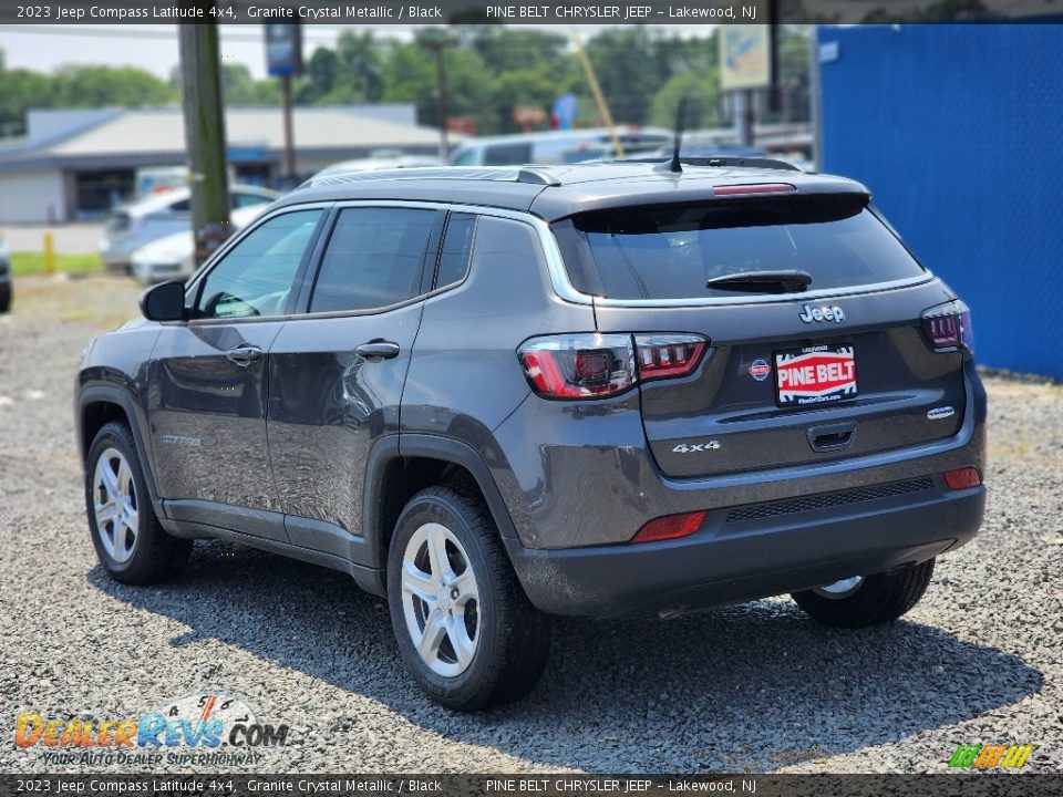 2023 Jeep Compass Latitude 4x4 Granite Crystal Metallic / Black Photo #4