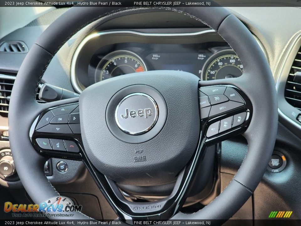 2023 Jeep Cherokee Altitude Lux 4x4 Steering Wheel Photo #12