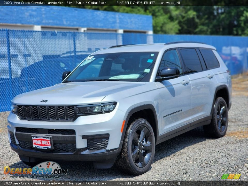 2023 Jeep Grand Cherokee Laredo 4x4 Silver Zynith / Global Black Photo #1