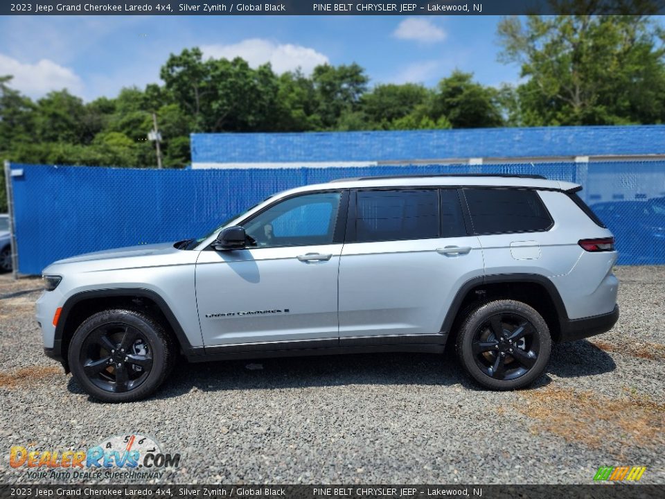 2023 Jeep Grand Cherokee Laredo 4x4 Silver Zynith / Global Black Photo #3