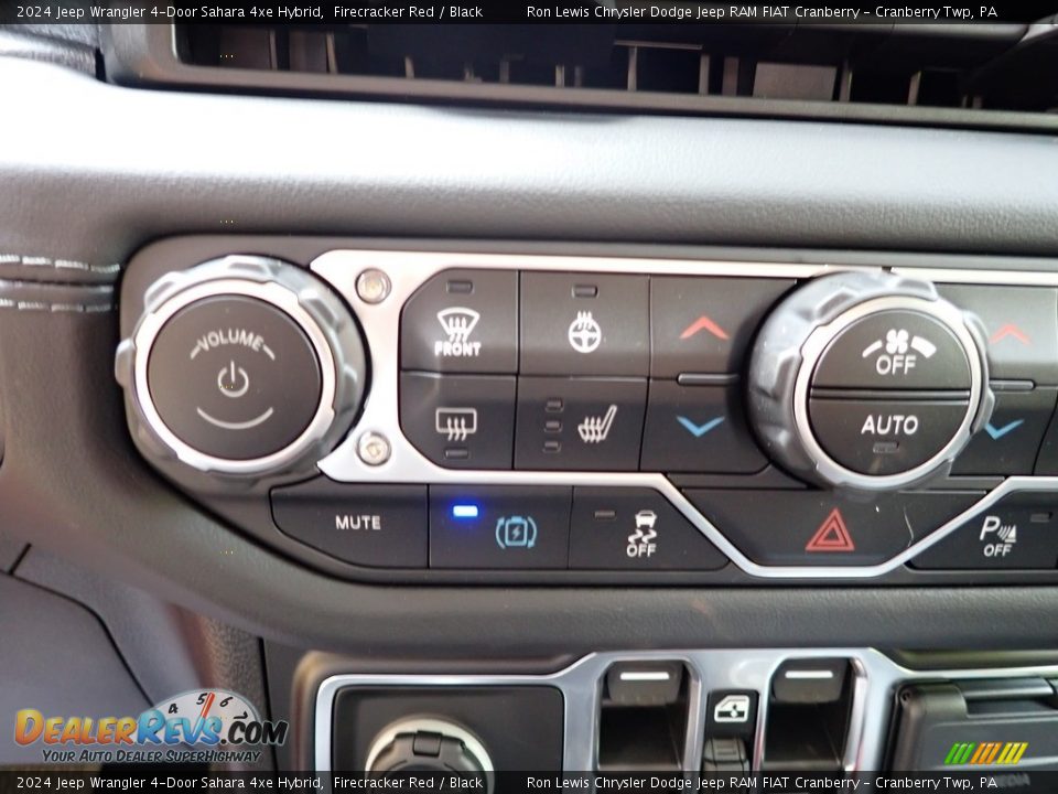 Controls of 2024 Jeep Wrangler 4-Door Sahara 4xe Hybrid Photo #20
