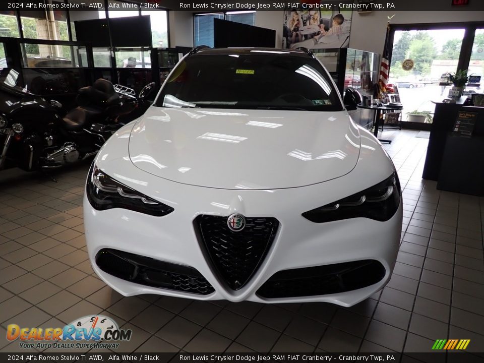 2024 Alfa Romeo Stelvio Ti AWD Alfa White / Black Photo #2