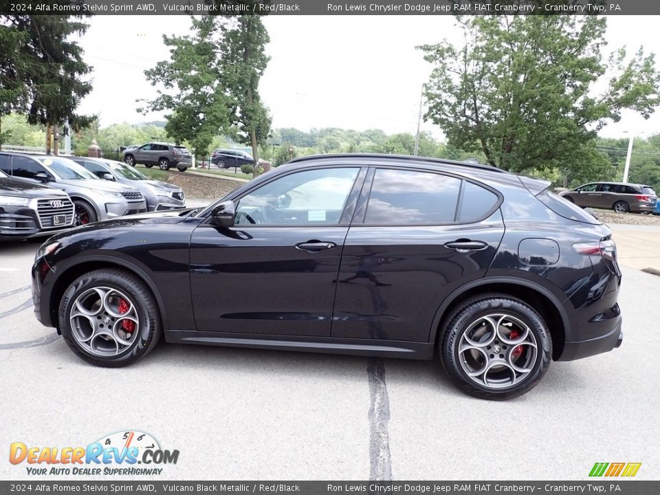 Vulcano Black Metallic 2024 Alfa Romeo Stelvio Sprint AWD Photo #2