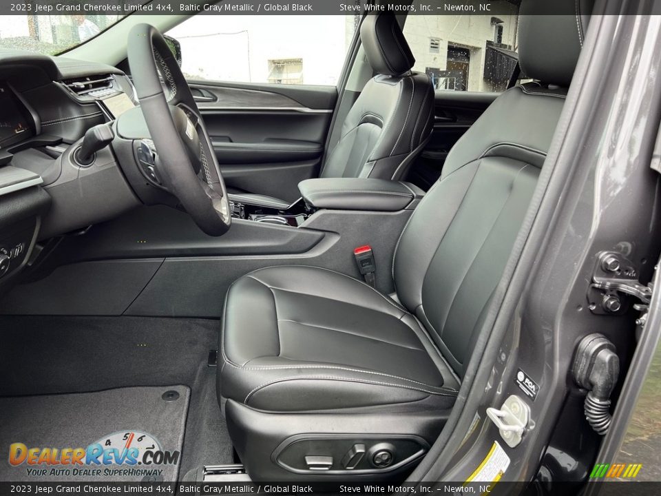 Front Seat of 2023 Jeep Grand Cherokee Limited 4x4 Photo #10
