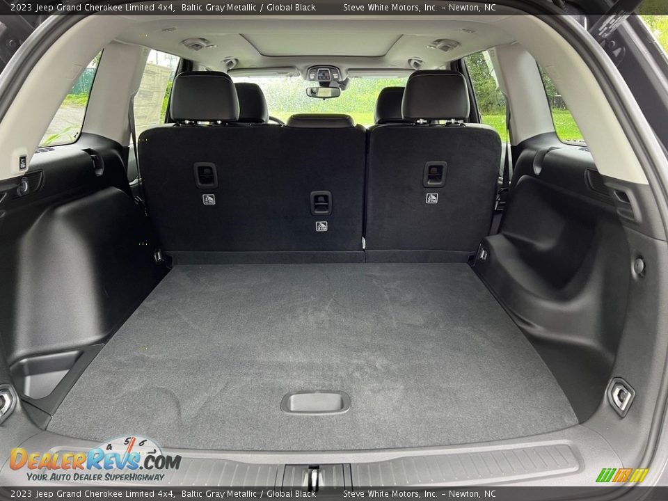 2023 Jeep Grand Cherokee Limited 4x4 Trunk Photo #15