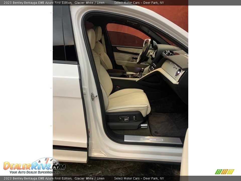 Door Panel of 2023 Bentley Bentayga EWB Azure First Edition Photo #18