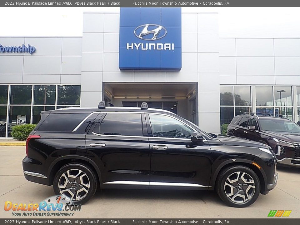 Abyss Black Pearl 2023 Hyundai Palisade Limited AWD Photo #1