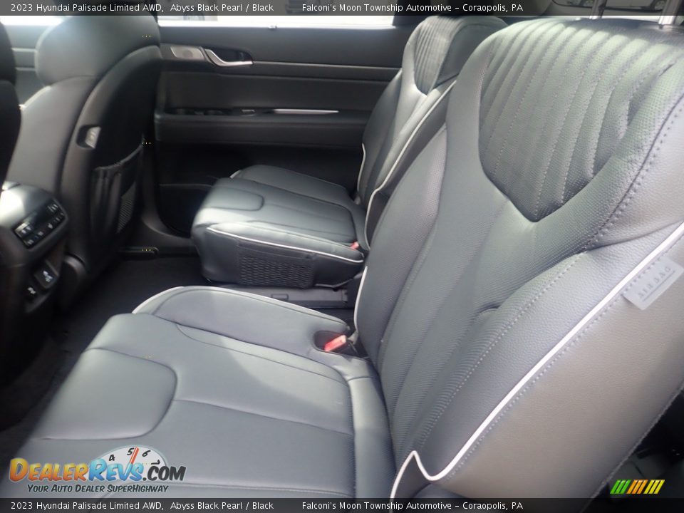 Rear Seat of 2023 Hyundai Palisade Limited AWD Photo #11