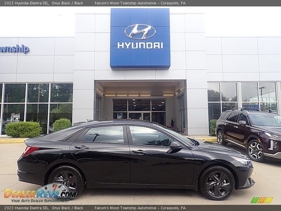 2023 Hyundai Elantra SEL Onyx Black / Black Photo #1
