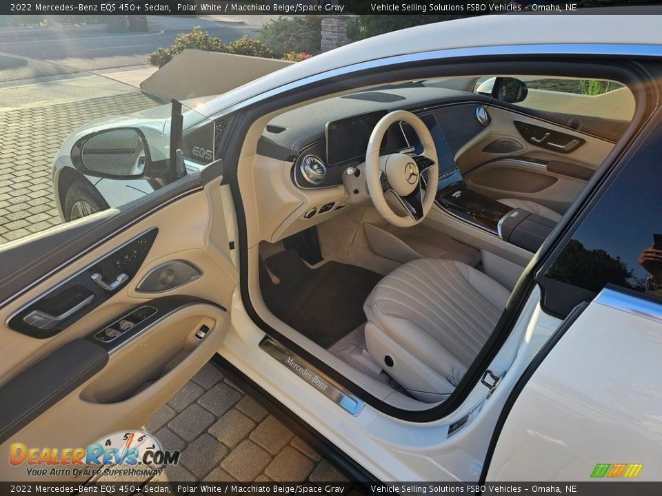 2022 Mercedes-Benz EQS 450+ Sedan Polar White / Macchiato Beige/Space Gray Photo #2