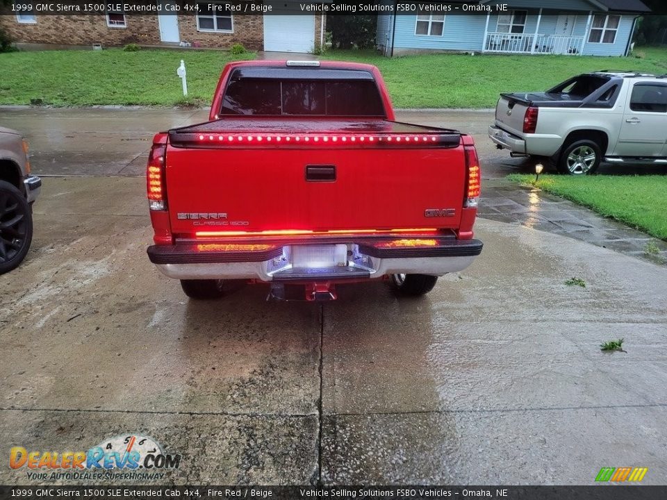 1999 GMC Sierra 1500 SLE Extended Cab 4x4 Fire Red / Beige Photo #12