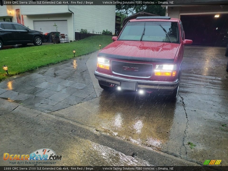 1999 GMC Sierra 1500 SLE Extended Cab 4x4 Fire Red / Beige Photo #18