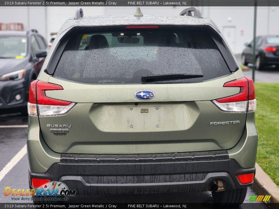 2019 Subaru Forester 2.5i Premium Jasper Green Metallic / Gray Photo #4