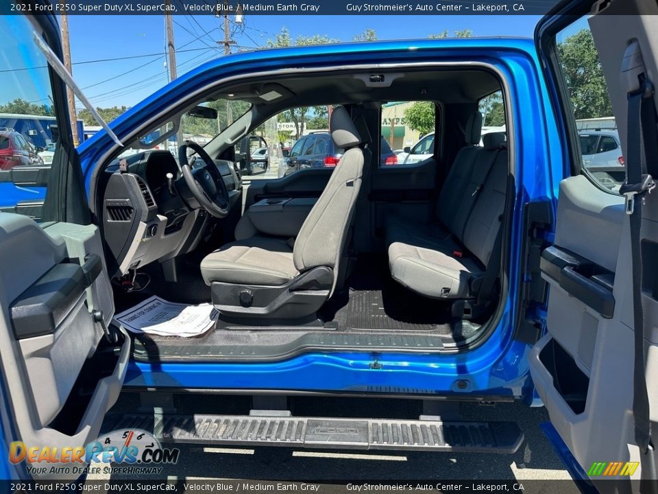 Door Panel of 2021 Ford F250 Super Duty XL SuperCab Photo #15