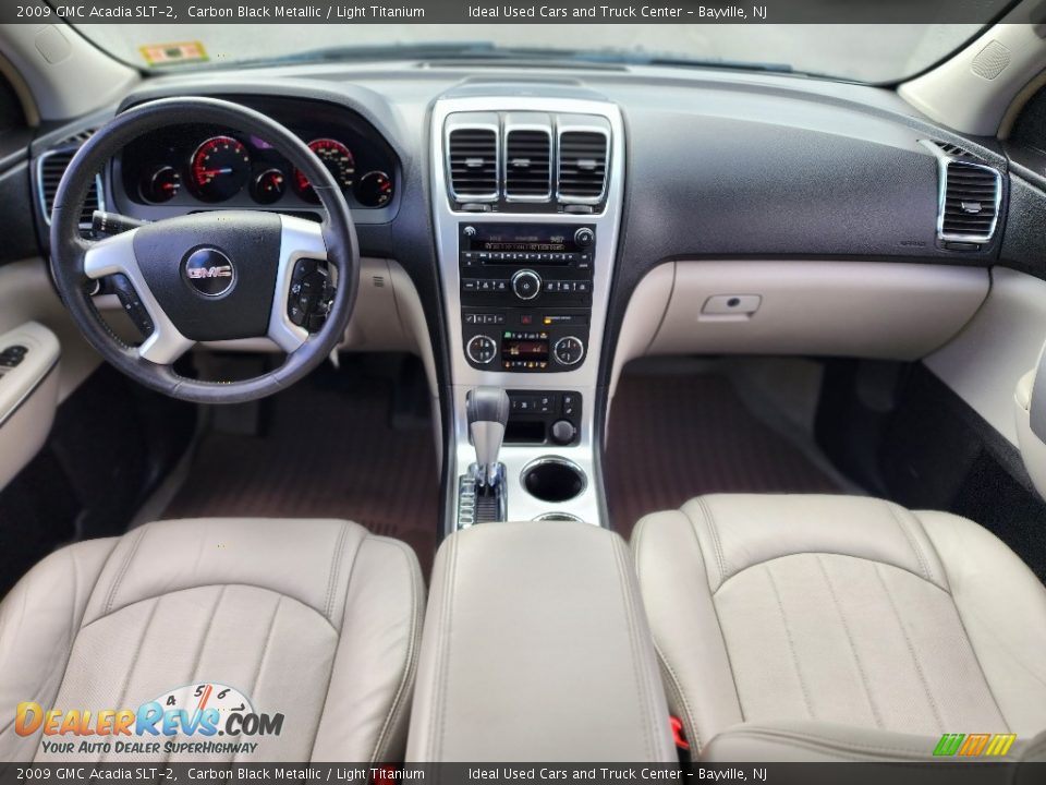 Light Titanium Interior - 2009 GMC Acadia SLT-2 Photo #16