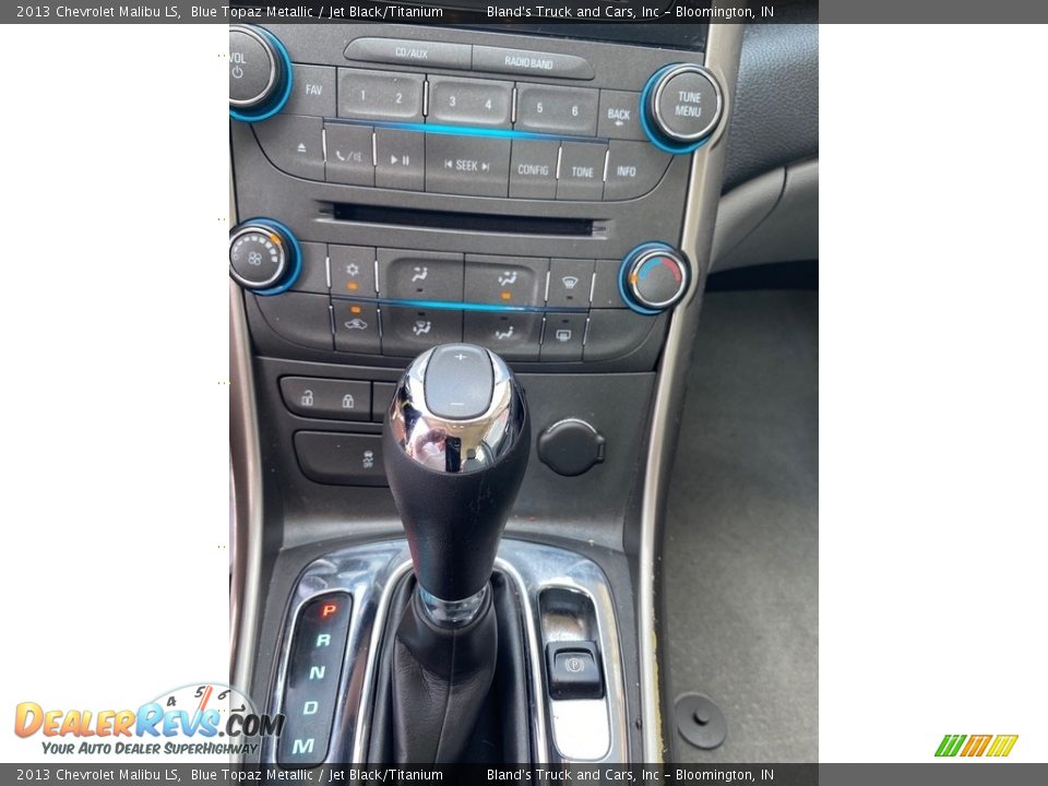 2013 Chevrolet Malibu LS Shifter Photo #15