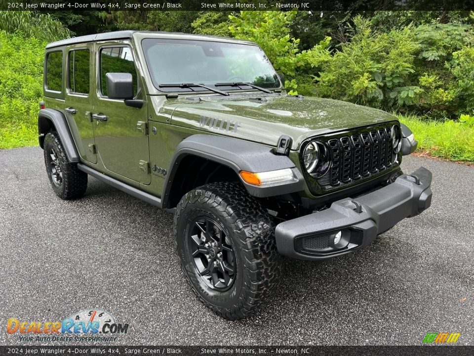 Front 3/4 View of 2024 Jeep Wrangler 4-Door Willys 4x4 Photo #4