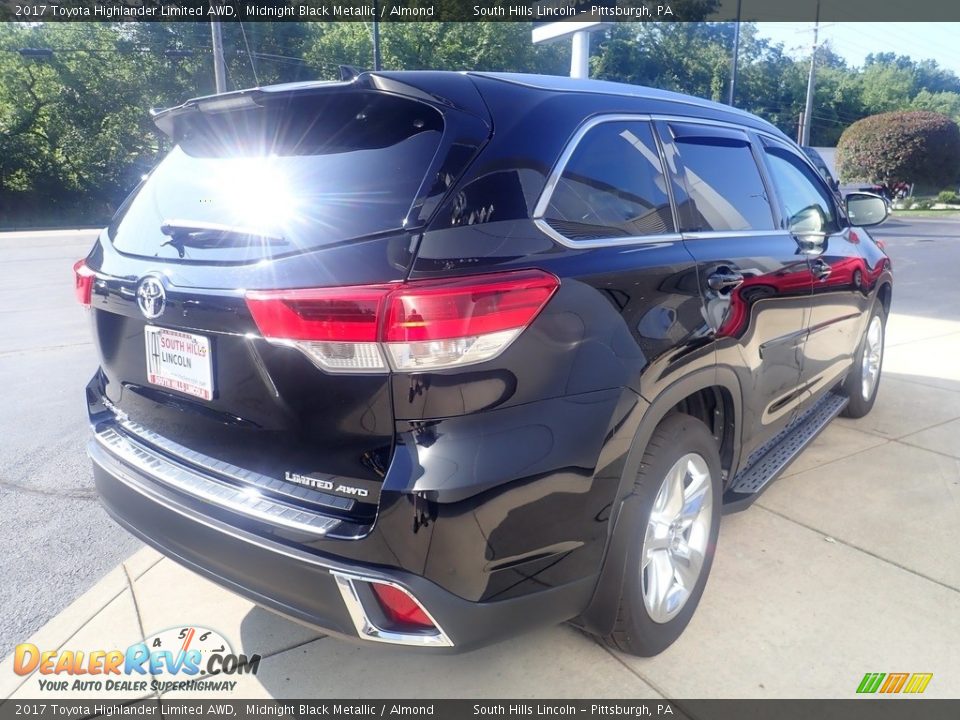 2017 Toyota Highlander Limited AWD Midnight Black Metallic / Almond Photo #6