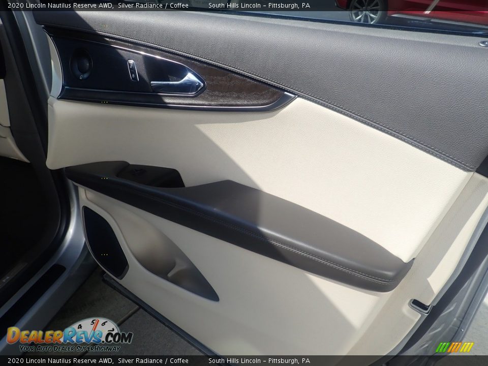 Door Panel of 2020 Lincoln Nautilus Reserve AWD Photo #12
