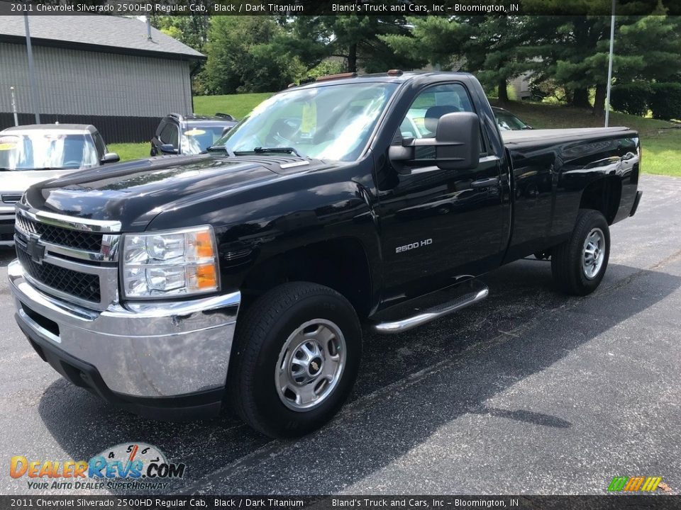 Front 3/4 View of 2011 Chevrolet Silverado 2500HD Regular Cab Photo #2