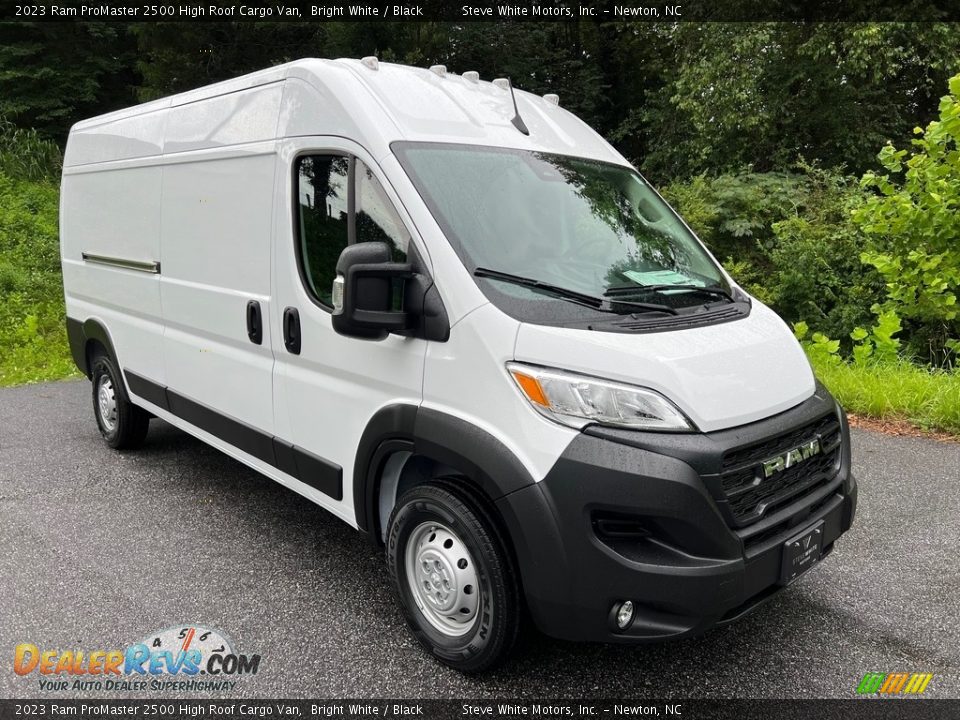 Front 3/4 View of 2023 Ram ProMaster 2500 High Roof Cargo Van Photo #4