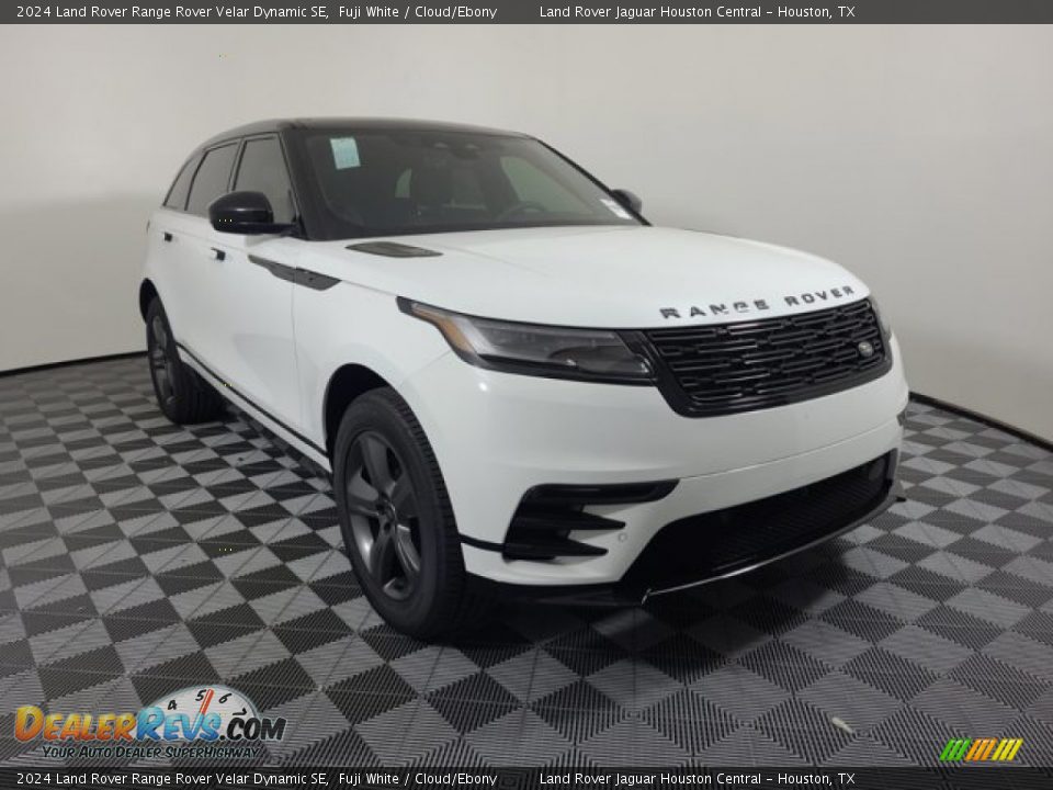 Front 3/4 View of 2024 Land Rover Range Rover Velar Dynamic SE Photo #12