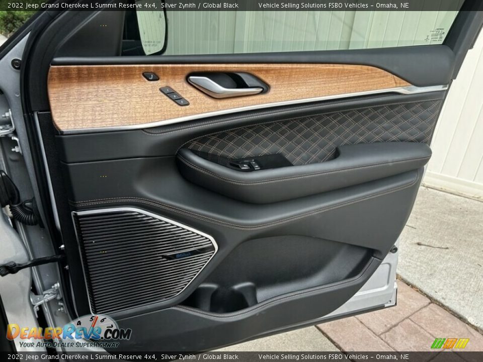 Door Panel of 2022 Jeep Grand Cherokee L Summit Reserve 4x4 Photo #19