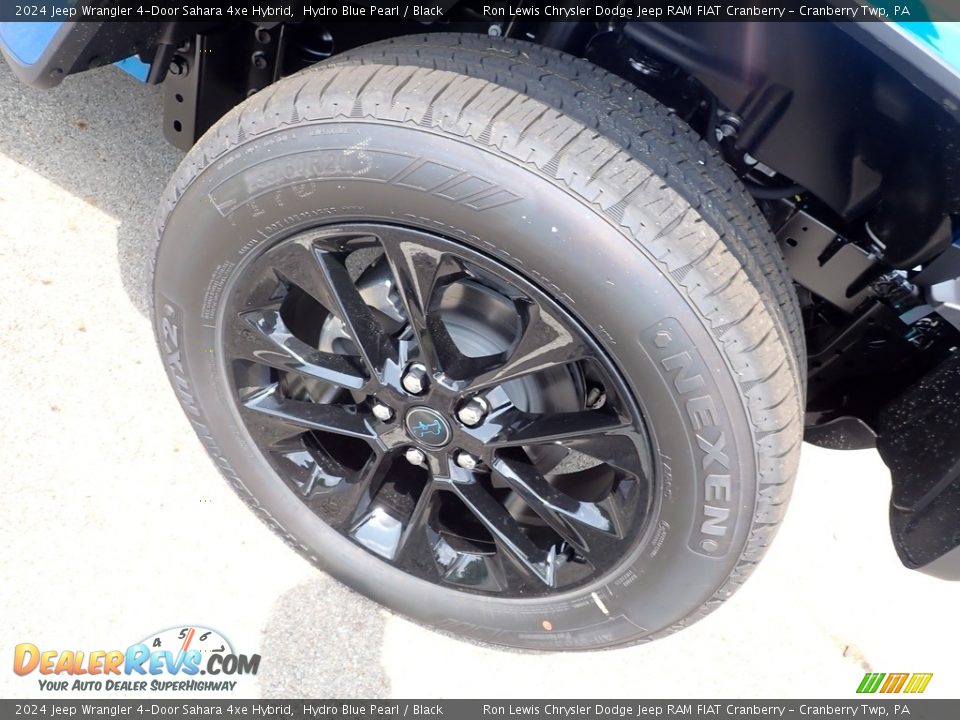 2024 Jeep Wrangler 4-Door Sahara 4xe Hybrid Hydro Blue Pearl / Black Photo #9
