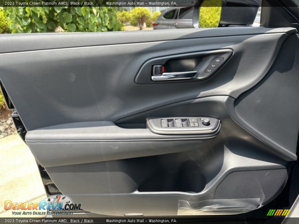 Door Panel of 2023 Toyota Crown Platinum AWD Photo #16