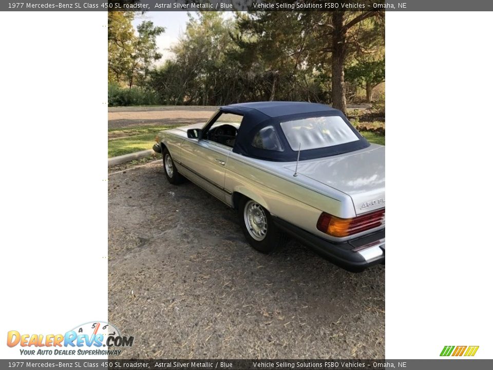 1977 Mercedes-Benz SL Class 450 SL roadster Astral Silver Metallic / Blue Photo #14