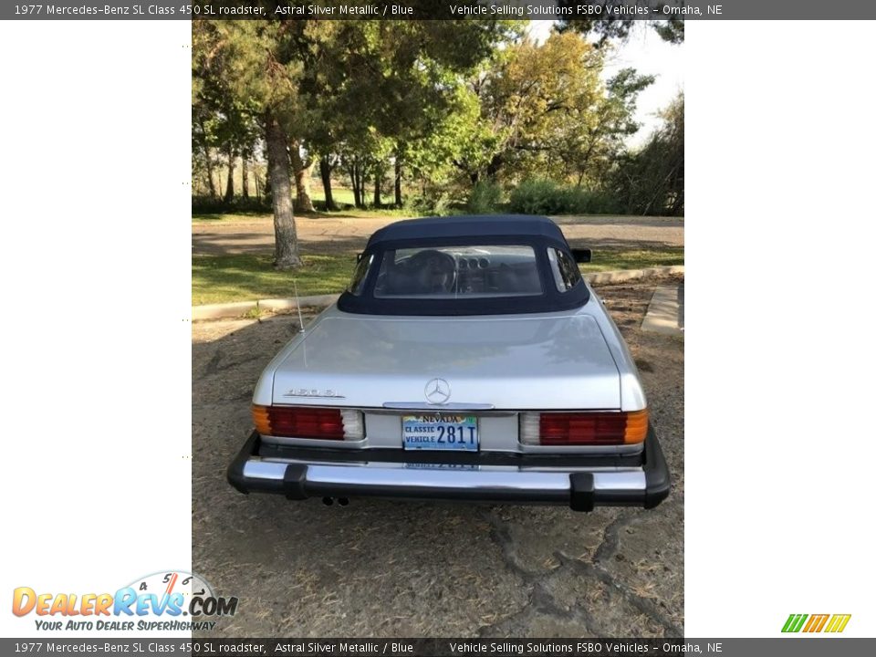 1977 Mercedes-Benz SL Class 450 SL roadster Astral Silver Metallic / Blue Photo #16