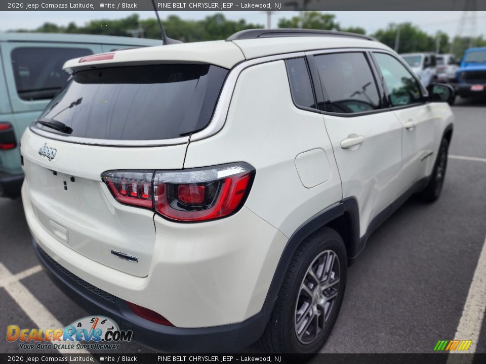 2020 Jeep Compass Latitude White / Black Photo #3