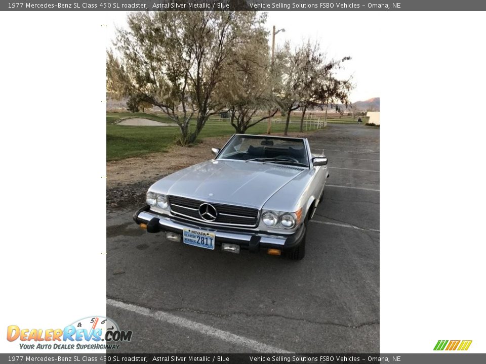 1977 Mercedes-Benz SL Class 450 SL roadster Astral Silver Metallic / Blue Photo #19