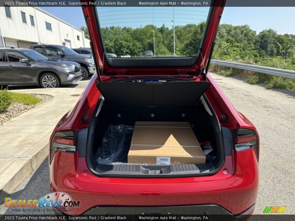 2023 Toyota Prius Hatchback XLE Trunk Photo #23