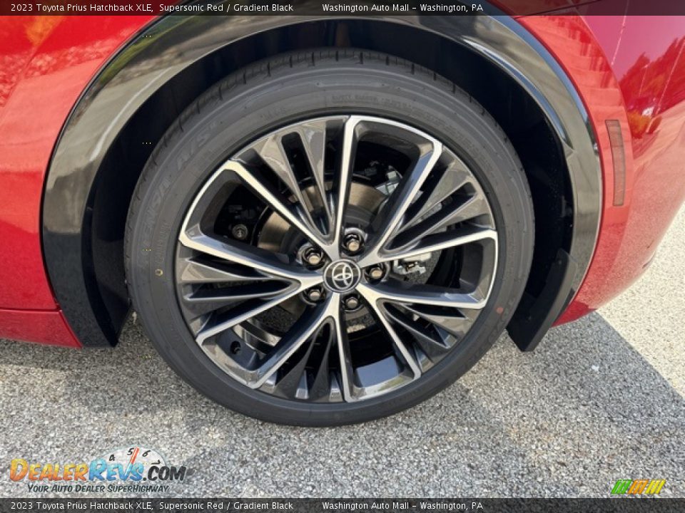 2023 Toyota Prius Hatchback XLE Wheel Photo #24