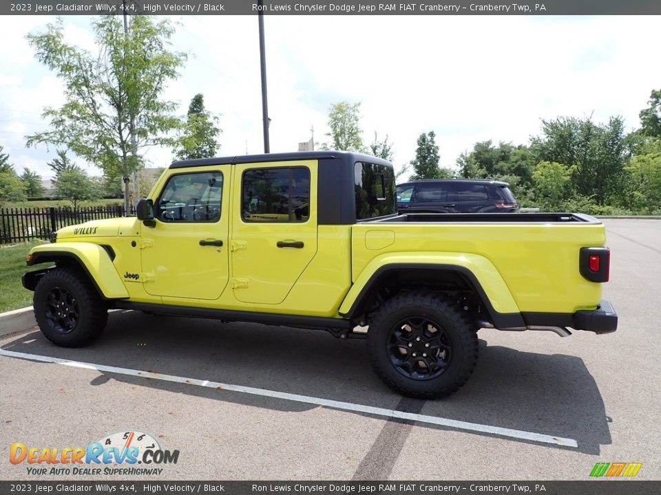 2023 Jeep Gladiator Willys 4x4 High Velocity / Black Photo #2