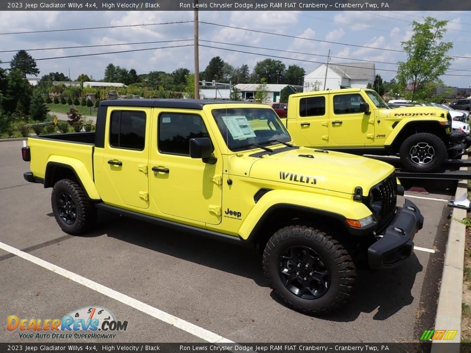 2023 Jeep Gladiator Willys 4x4 High Velocity / Black Photo #7