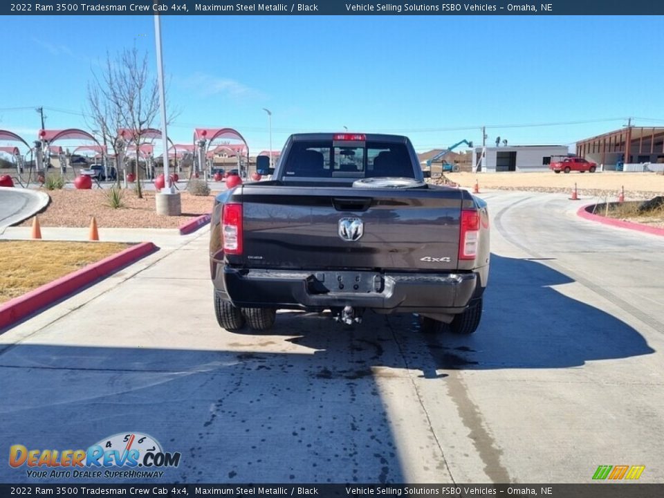 2022 Ram 3500 Tradesman Crew Cab 4x4 Maximum Steel Metallic / Black Photo #17