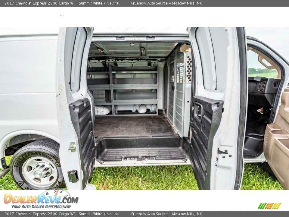 2017 Chevrolet Express 2500 Cargo WT Summit White / Neutral Photo #22