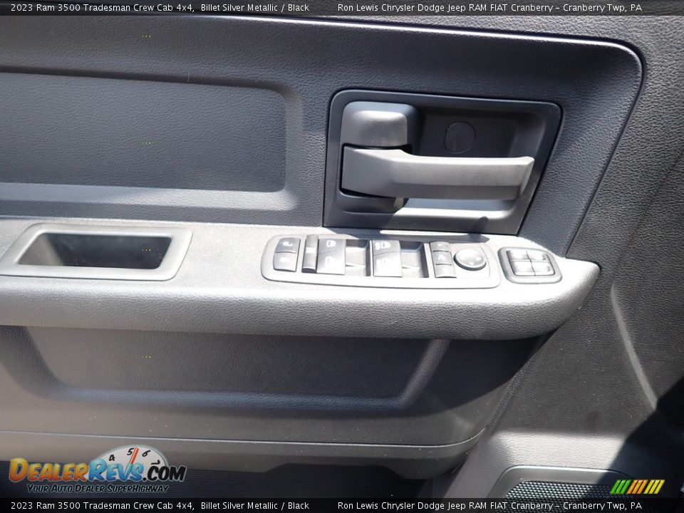 2023 Ram 3500 Tradesman Crew Cab 4x4 Billet Silver Metallic / Black Photo #15