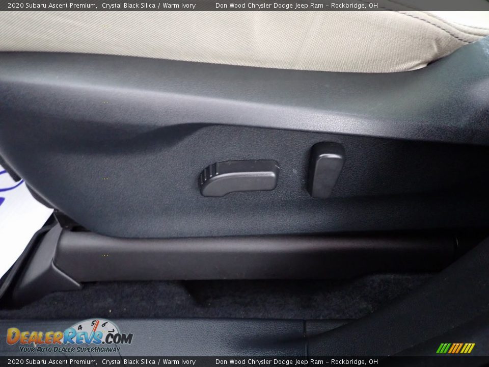 2020 Subaru Ascent Premium Crystal Black Silica / Warm Ivory Photo #17