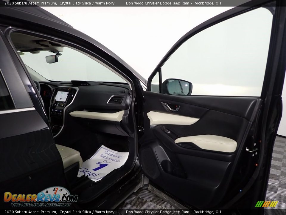 2020 Subaru Ascent Premium Crystal Black Silica / Warm Ivory Photo #32